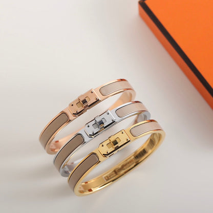 [⭐Glow]HM KELLY GREY BRACELET