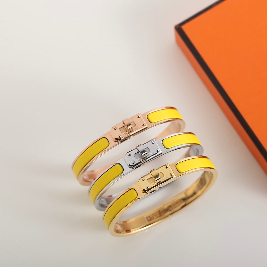 [⭐Glow]HM KELLY YELLOW BRACELET