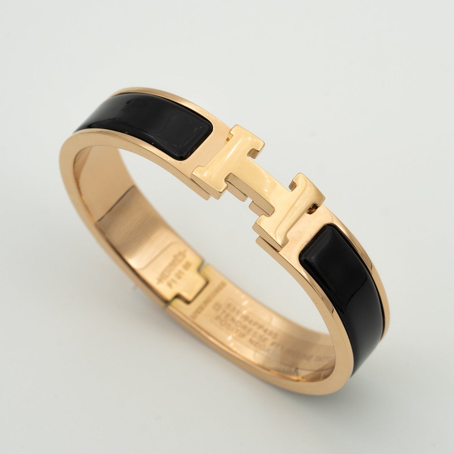 [⭐Glow]H BLACK BRACELET
