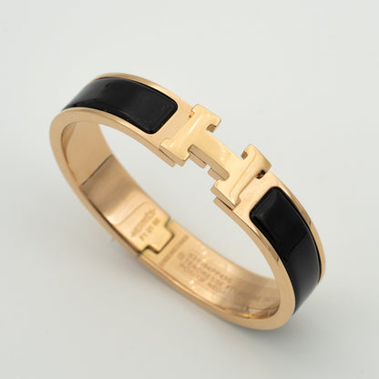 [⭐Glow]H BLACK BRACELET