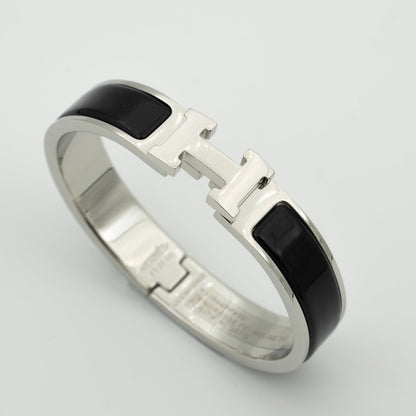[⭐Glow]H BLACK BRACELET