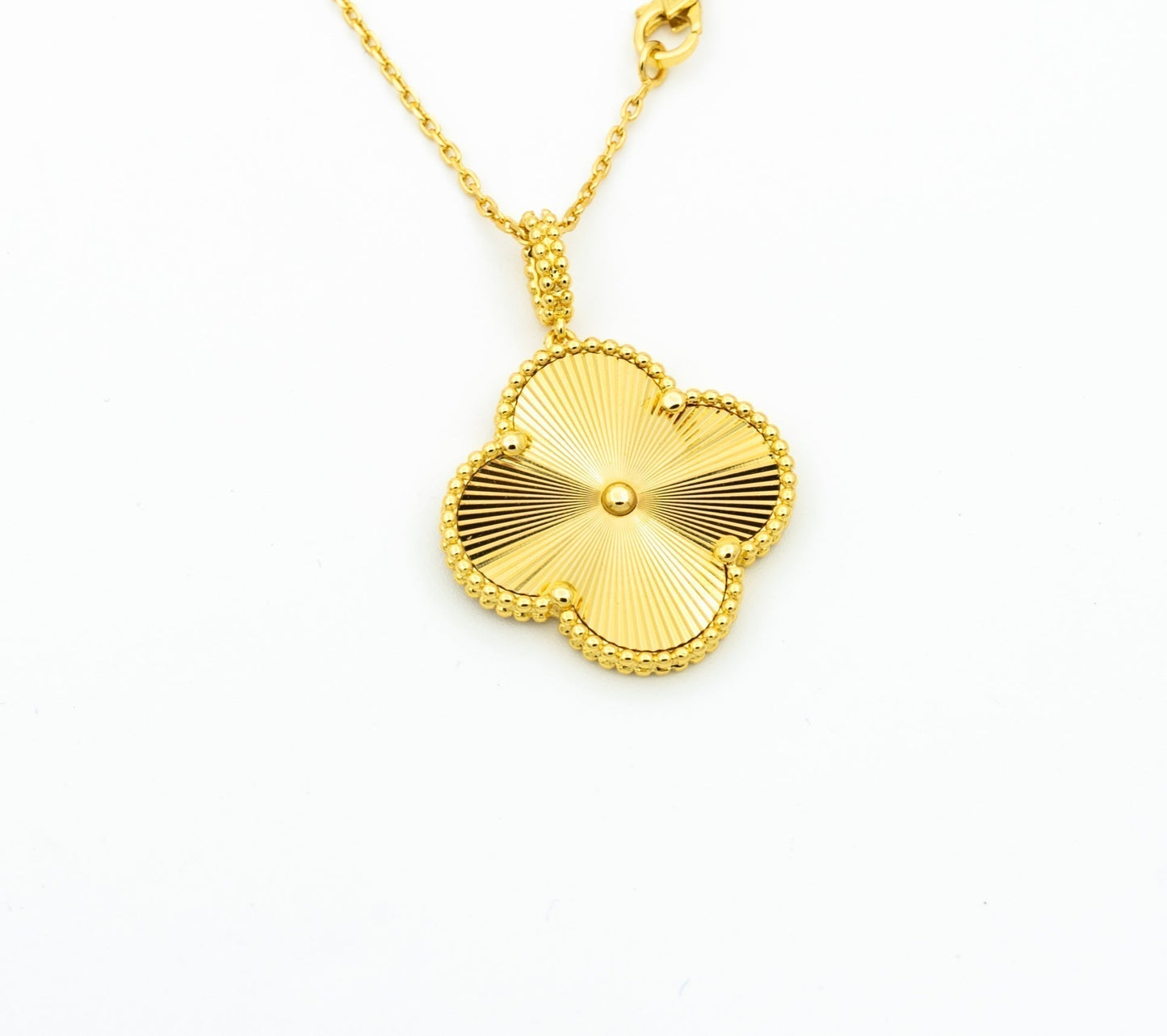 [⭐Glow]CLOVER 25MM PEDANT NECKLACE GOLD