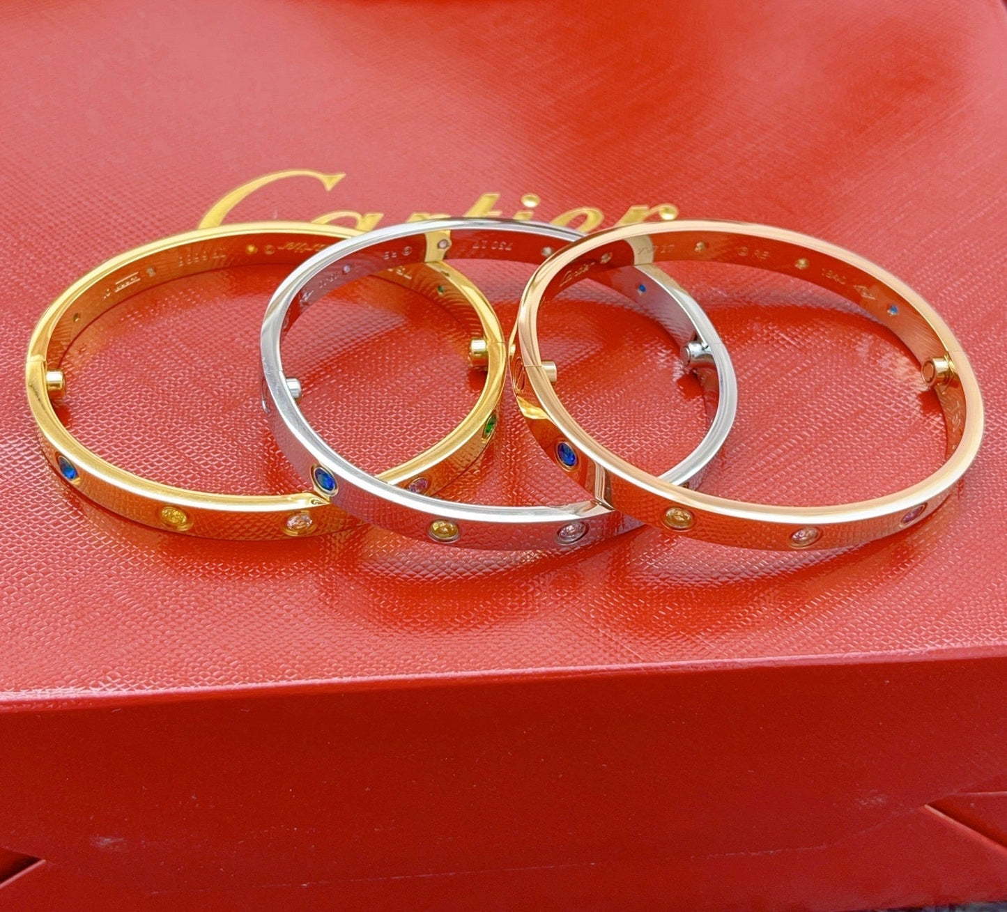 [⭐Glow] 2026 RAINBOW LOVE BRACELET 6.1MM  10 DIAMONDS