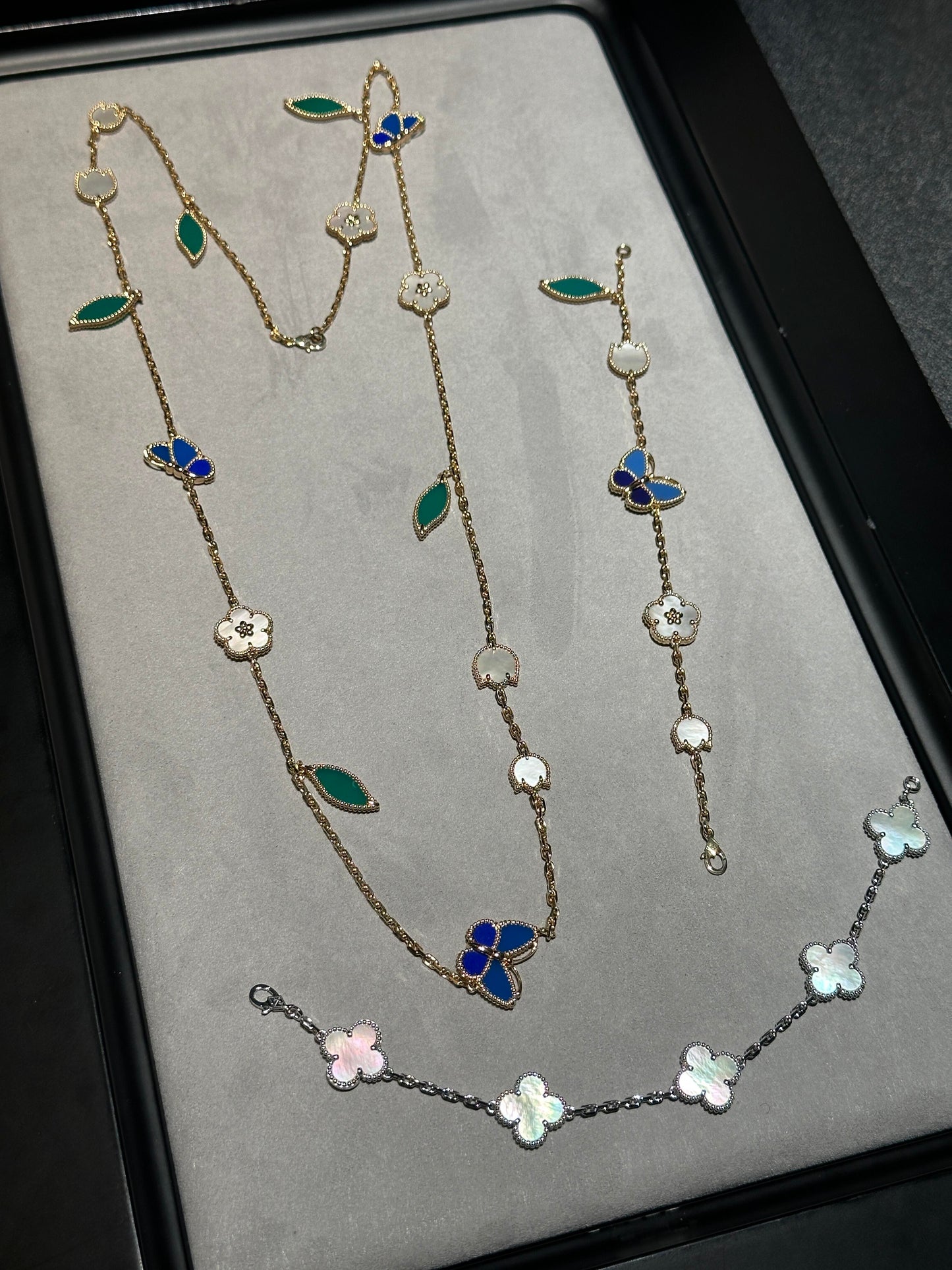 [⭐Glow] 26 NEW CLOVER 15 MOTIFS LUCKY NECKLACE