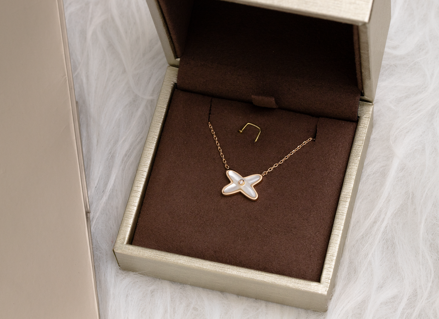 [⭐Glow]JEUX DE NECKLACE 1 DIAMOND