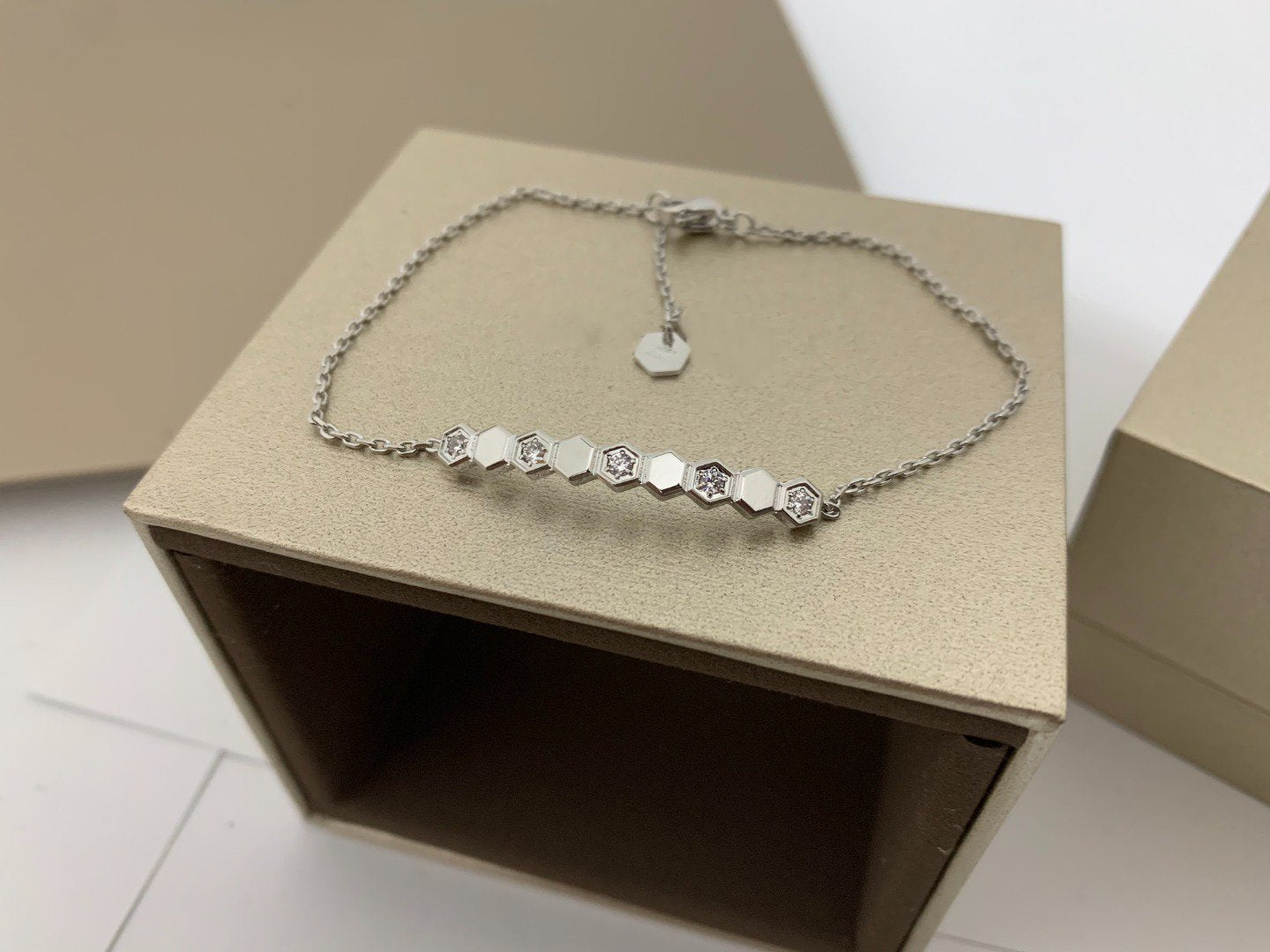 [⭐Glow]BEE LOVE BRACELET DIAMOND