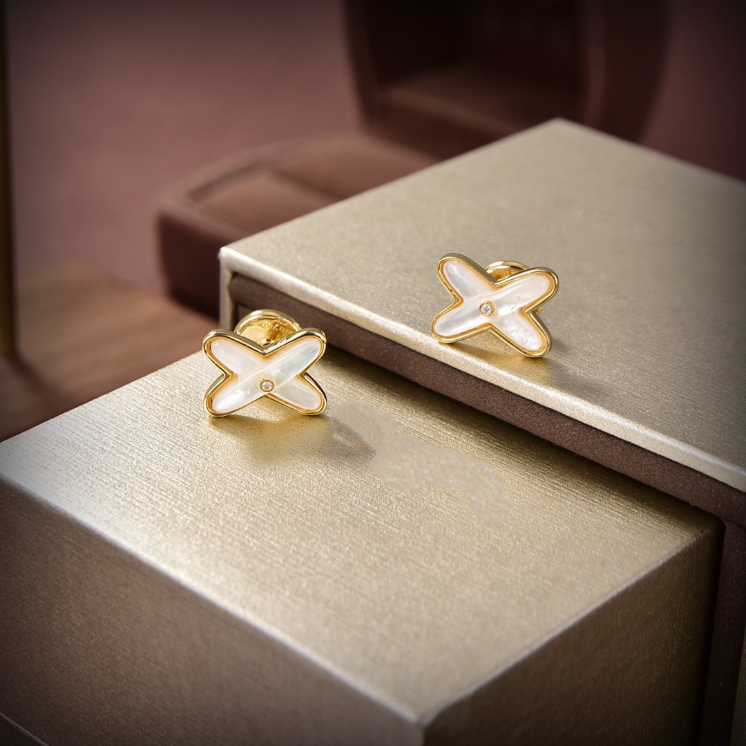 [⭐Glow]JEUX DE WHITE MOP GOLD DIAMOND EARRINGS