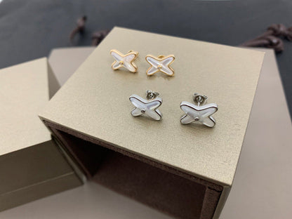 [⭐Glow]JEUX DE WHITE MOP SILVER DIAMOND EARRINGS