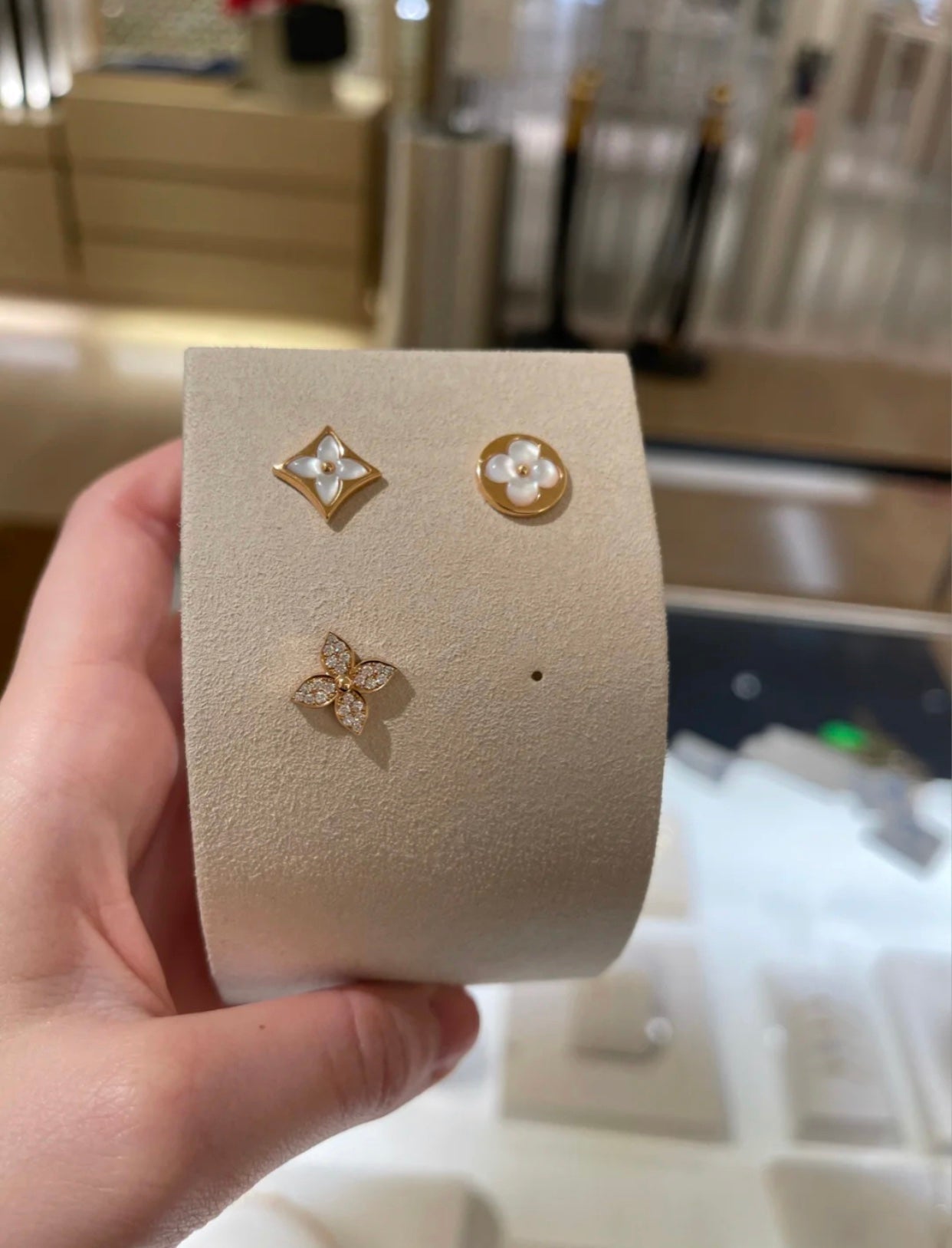 [⭐Glow]STAR BLOSSOM STUD EARRINGS PINK GOLD DIAMONDS