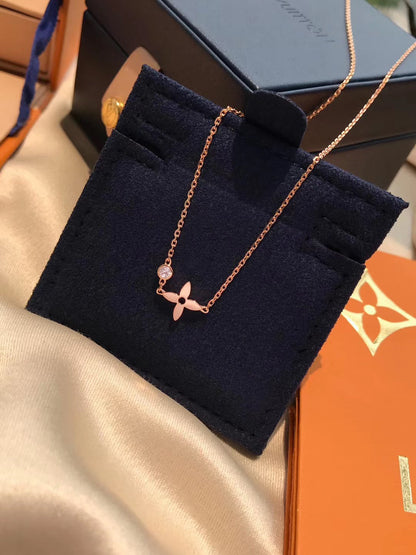[⭐Glow]BLOSSOM PENDANT PINK GOLD AND DIAMOND