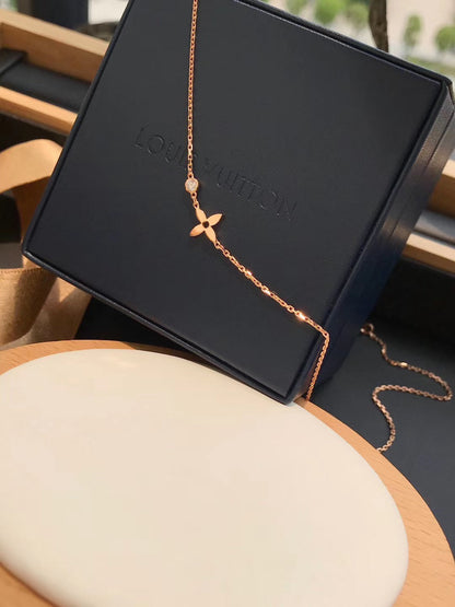 [⭐Glow]BLOSSOM PENDANT PINK GOLD AND DIAMOND
