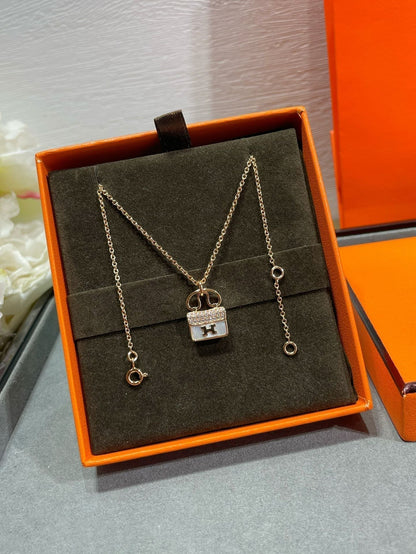 [⭐Glow]H CIRCE MOISSANITE PENDANT NECKLACE GOLD