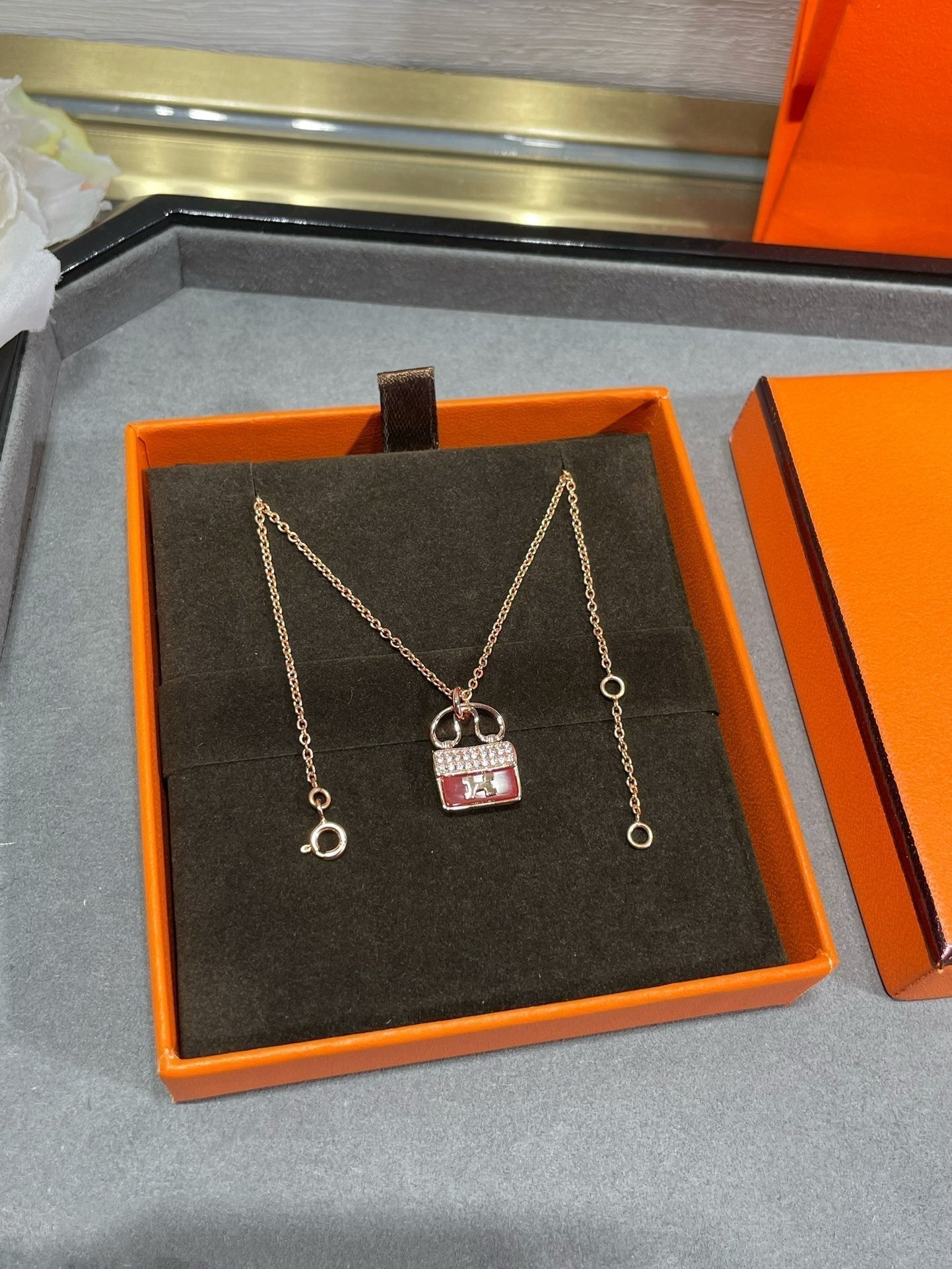 [⭐Glow]H CIRCE MOISSANITE PENDANT NECKLACE GOLD
