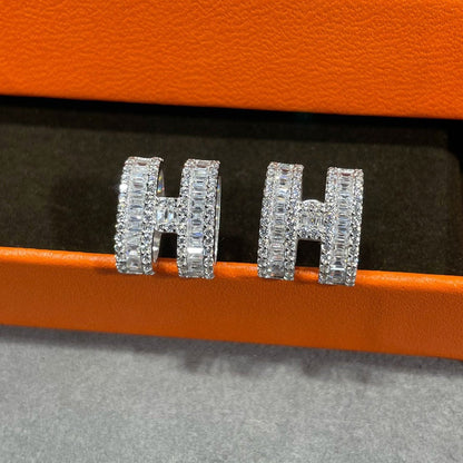 [⭐Glow]H STUD EARRINGS WITH SILVER DIAMONDS