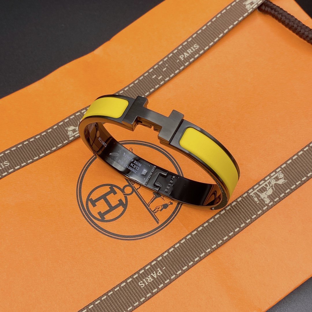 [⭐Glow]CLIC HM SO BLACK YELLOW BRACELET