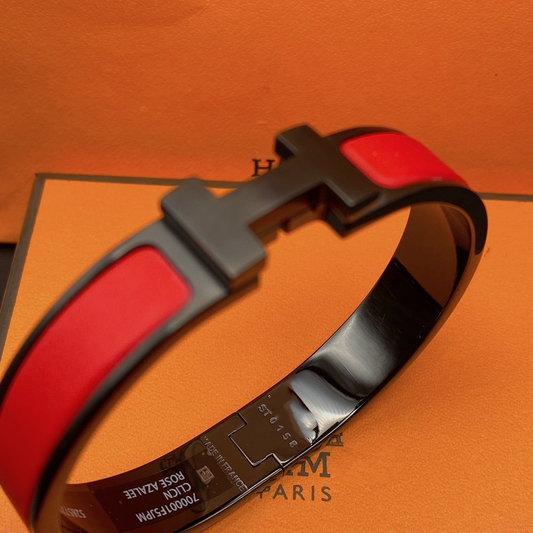 [⭐Glow]CLIC HM SO BLACK RED BRACELET