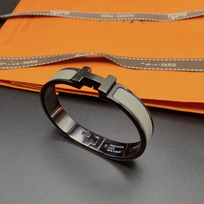 [⭐Glow]CLIC HM SO BLACK GREY BRACELET