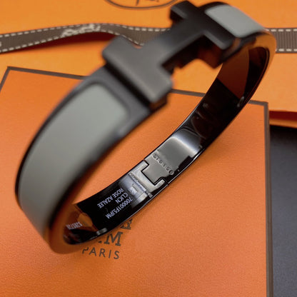 [⭐Glow]CLIC HM SO BLACK GREY BRACELET