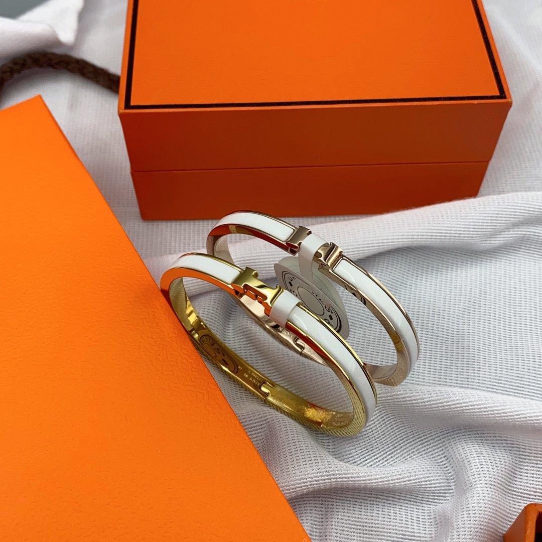 [⭐Glow]CLASSIC HM CLIC WHITE 8MM ENAMEL BRACELET