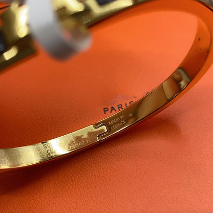 [⭐Glow]CLASSIC HM CLIC BLACK 8MM ENAMEL BRACELET