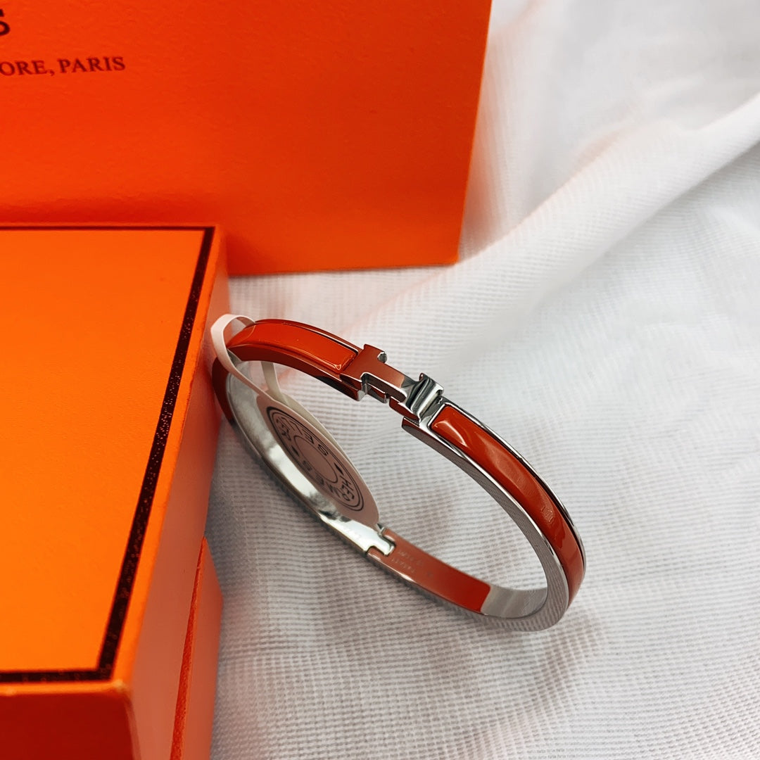 [⭐Glow]CLASSIC HM CLIC RED 8MM ENAMEL BRACELET