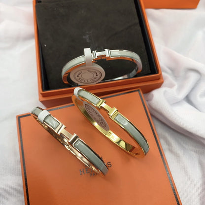 [⭐Glow]CLASSIC HM CLIC GREEN 8MM ENAMEL BRACELET