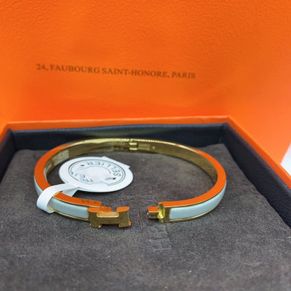 [⭐Glow]CLASSIC HM CLIC GREEN 8MM ENAMEL BRACELET