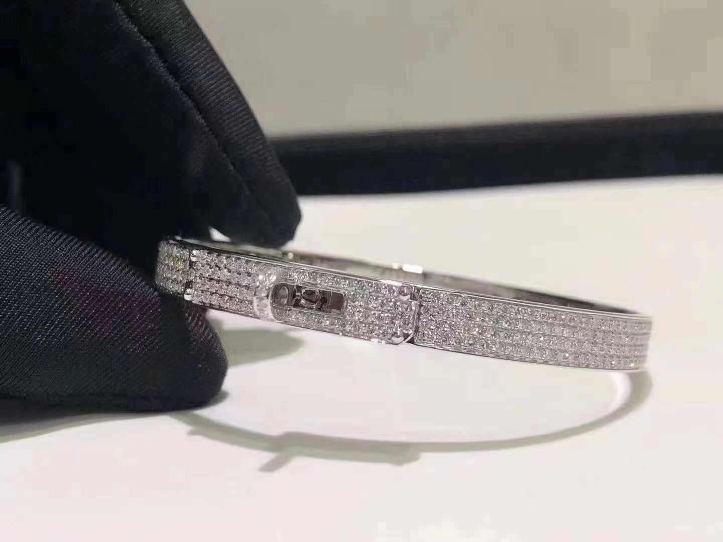 [⭐Glow]HM KELLY BRACELET IN SILVER AND FULL PAVE DIAMOND