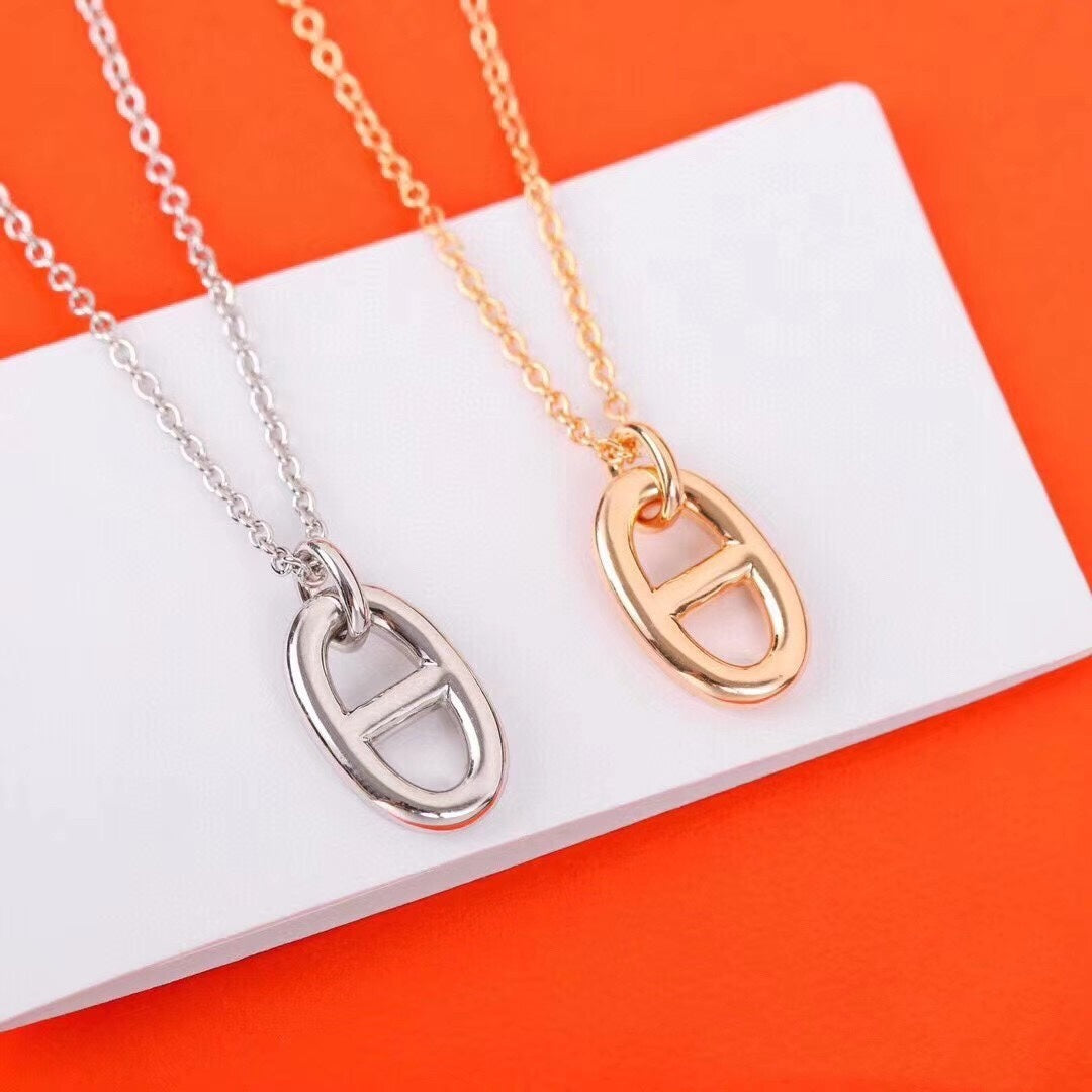 [⭐Glow]HM PIG NOSE NECKLACE