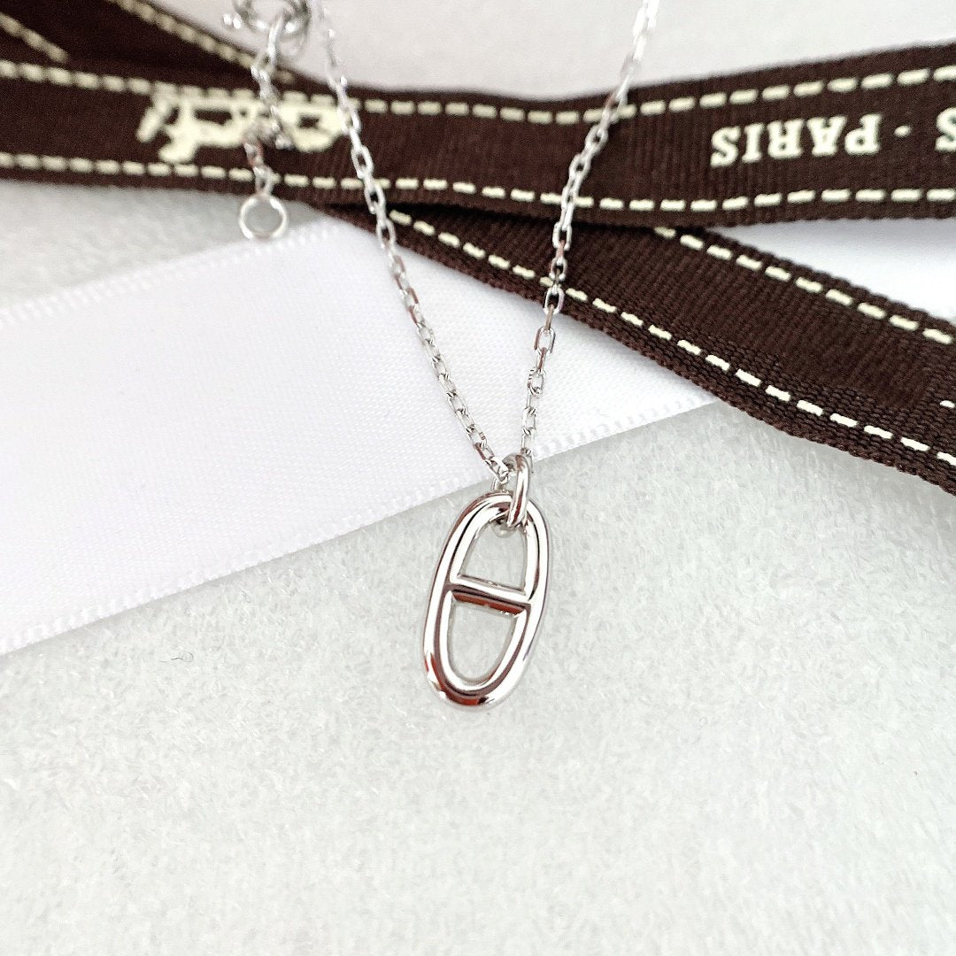 [⭐Glow]HM PIG NOSE NECKLACE