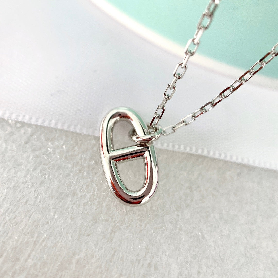 [⭐Glow]HM PIG NOSE NECKLACE