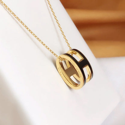 [⭐Glow]HM CLIC BLACK ENAMEL GOLD NECKLACE