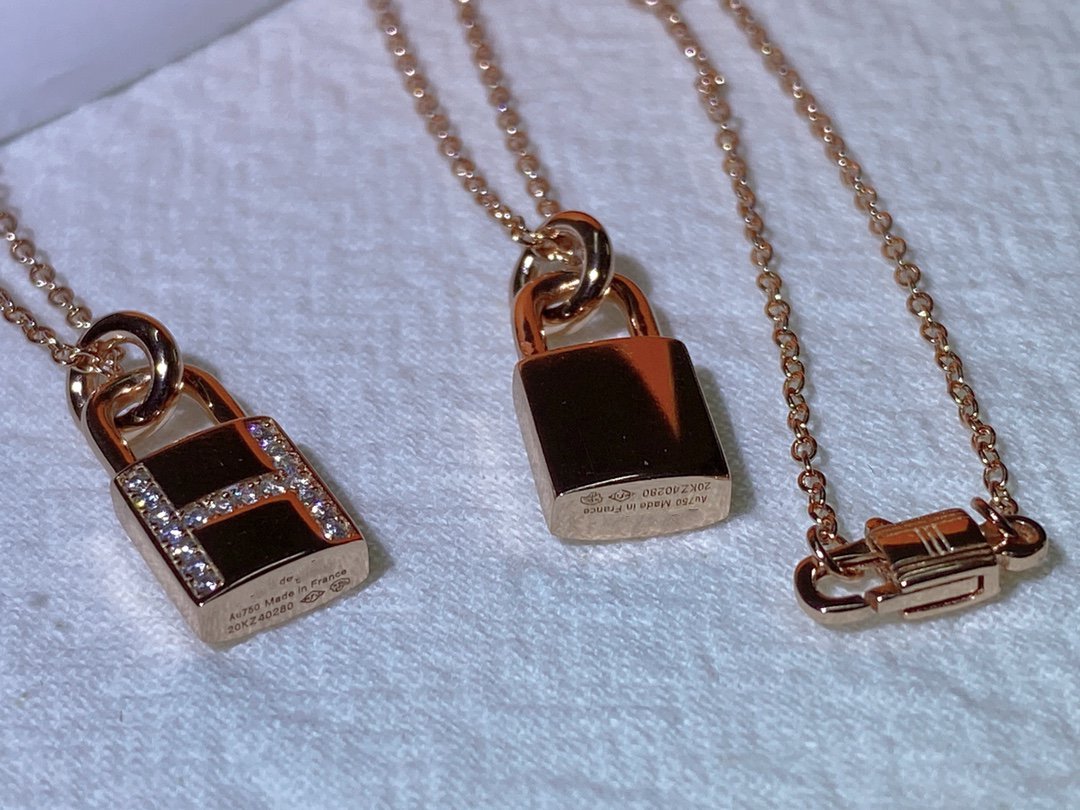 [⭐Glow]HM ADVANCED NICHE LOCK HEAD NECKLACE DIAMONDS