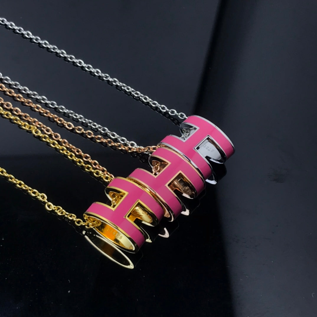 [⭐Glow]H NECKLACE PINK