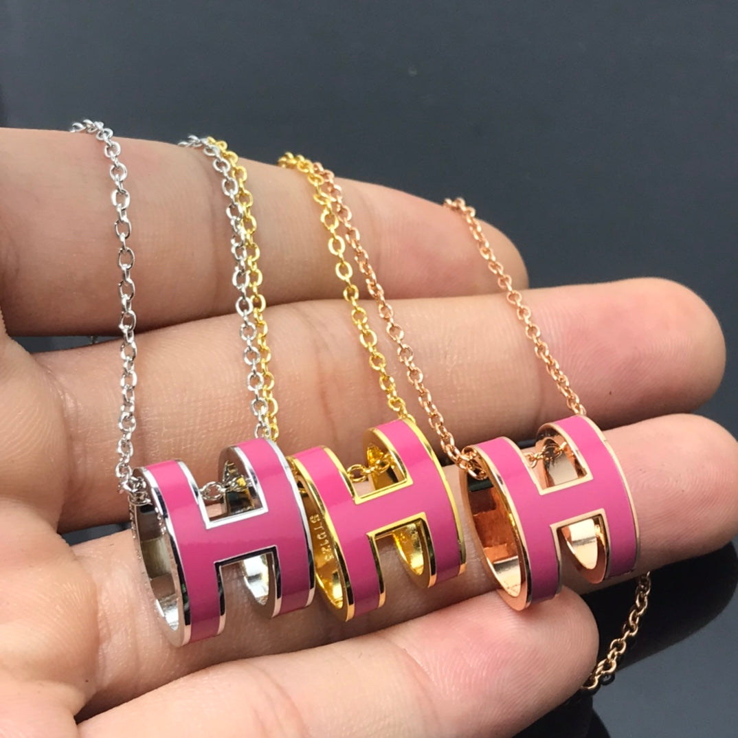 [⭐Glow]H NECKLACE PINK