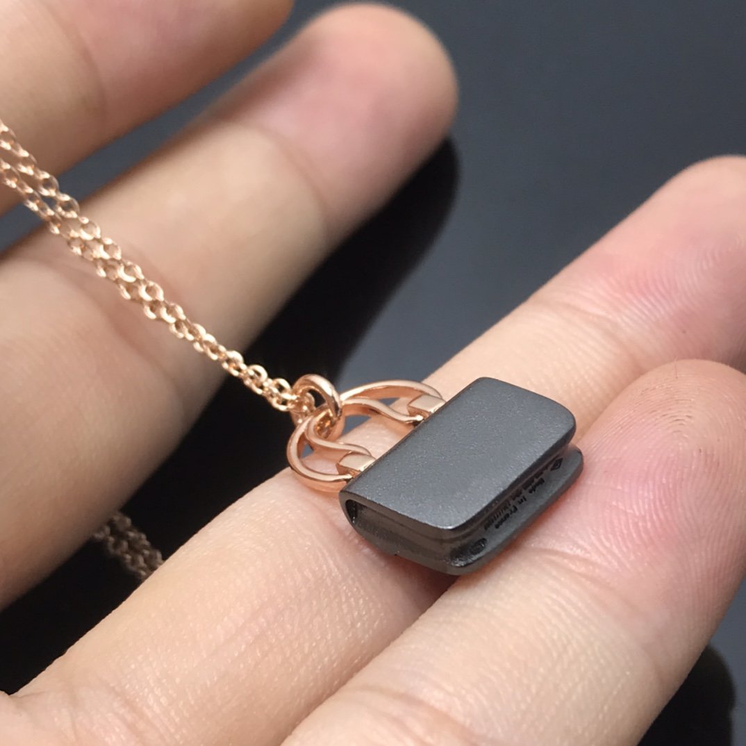 [⭐Glow]WOMEN'S HM AMULETTES CONSTANCE PENDANT NECKLACE