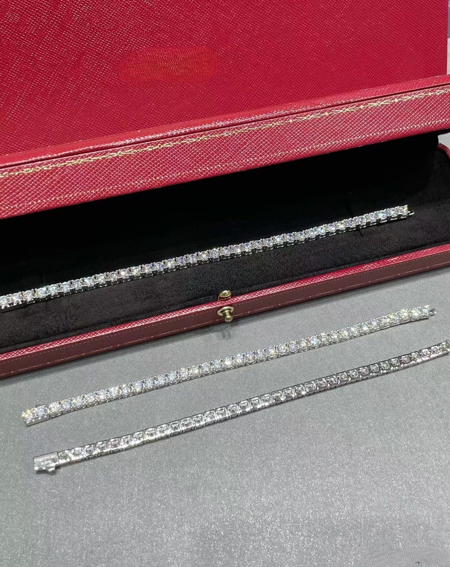 [⭐Glow jewelrys]TENNIS BRACELET WITH FULL DIAMOND SETTING