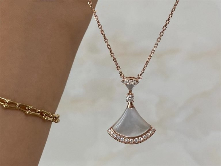 [⭐Glow]DREAM NECKLACE MOP PINK GOLD DIAMOND
