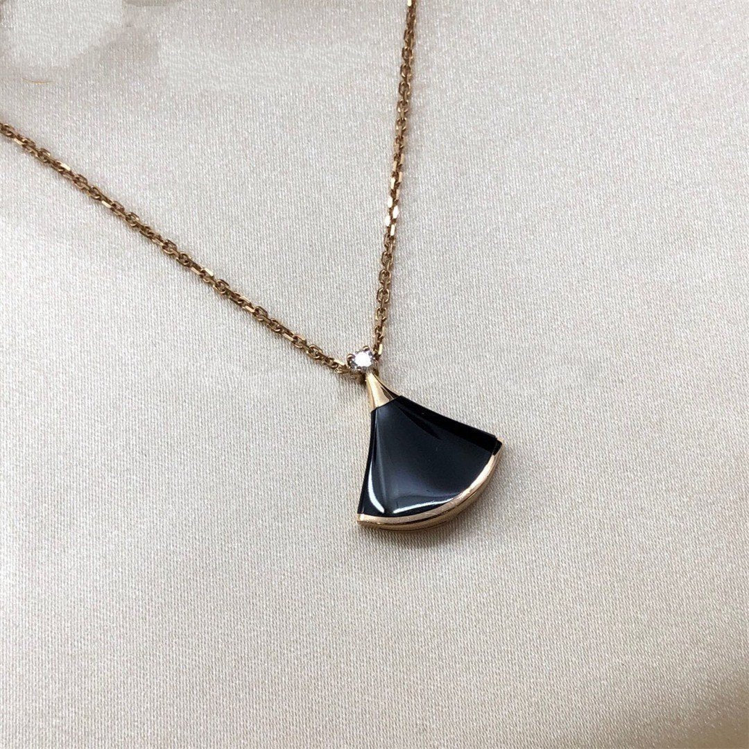 [⭐Glow]DREAM NECKLACE ONYX 1 DIAMOND