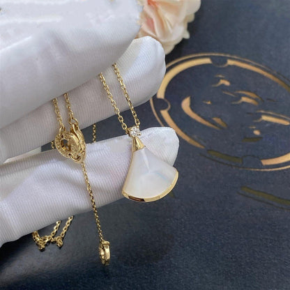 [⭐Glow]DREAM NECKLACE WHITE MOP GOLD 1 DIAMOND
