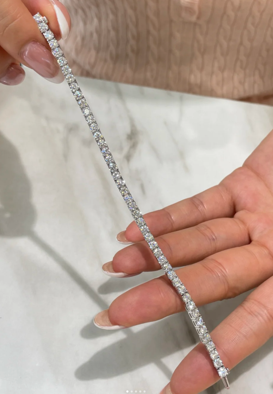 [⭐Glow]  CLASSIC BASEBALL BRACELAT, 52 DIAMOND