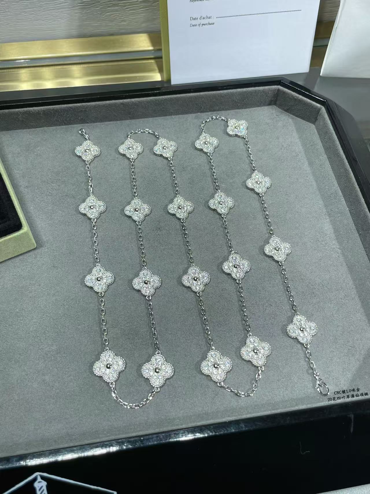 [⭐Glow]CLOVER 20 MOTIFS FULL-DIAMOND NECKLACE