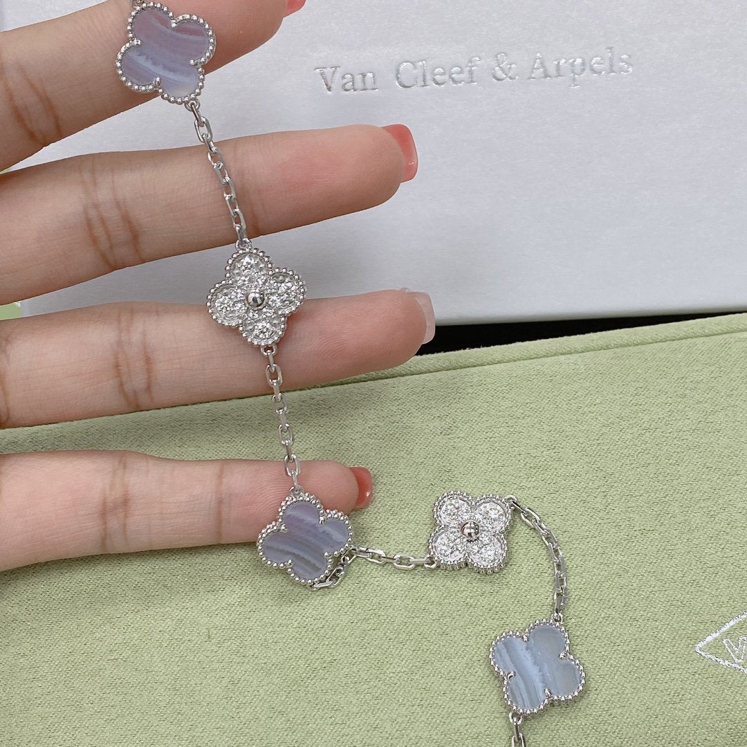 [⭐Glow] CLOVER 5 MOTIF PURPLE CHALCEDONY BRACELET COLLECTION