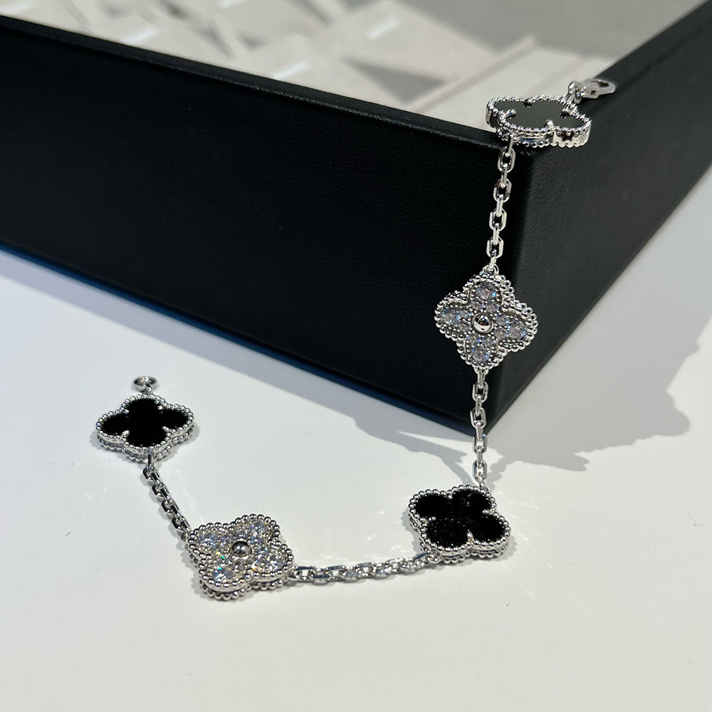 [⭐Glow] CLOVER 5 MOTIF ONYXS BRACELET COLLECTION