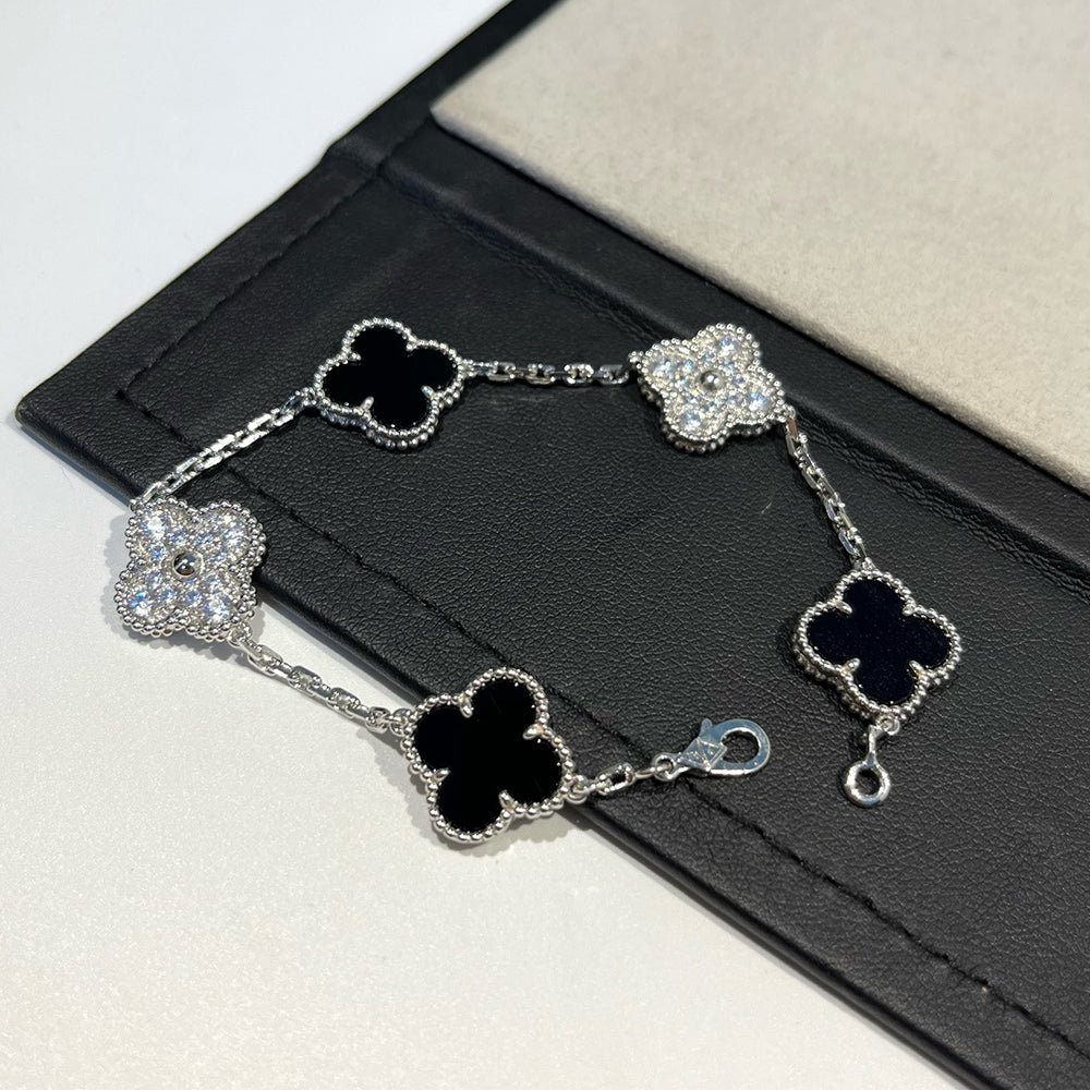 [⭐Glow] CLOVER 5 MOTIF ONYXS BRACELET COLLECTION