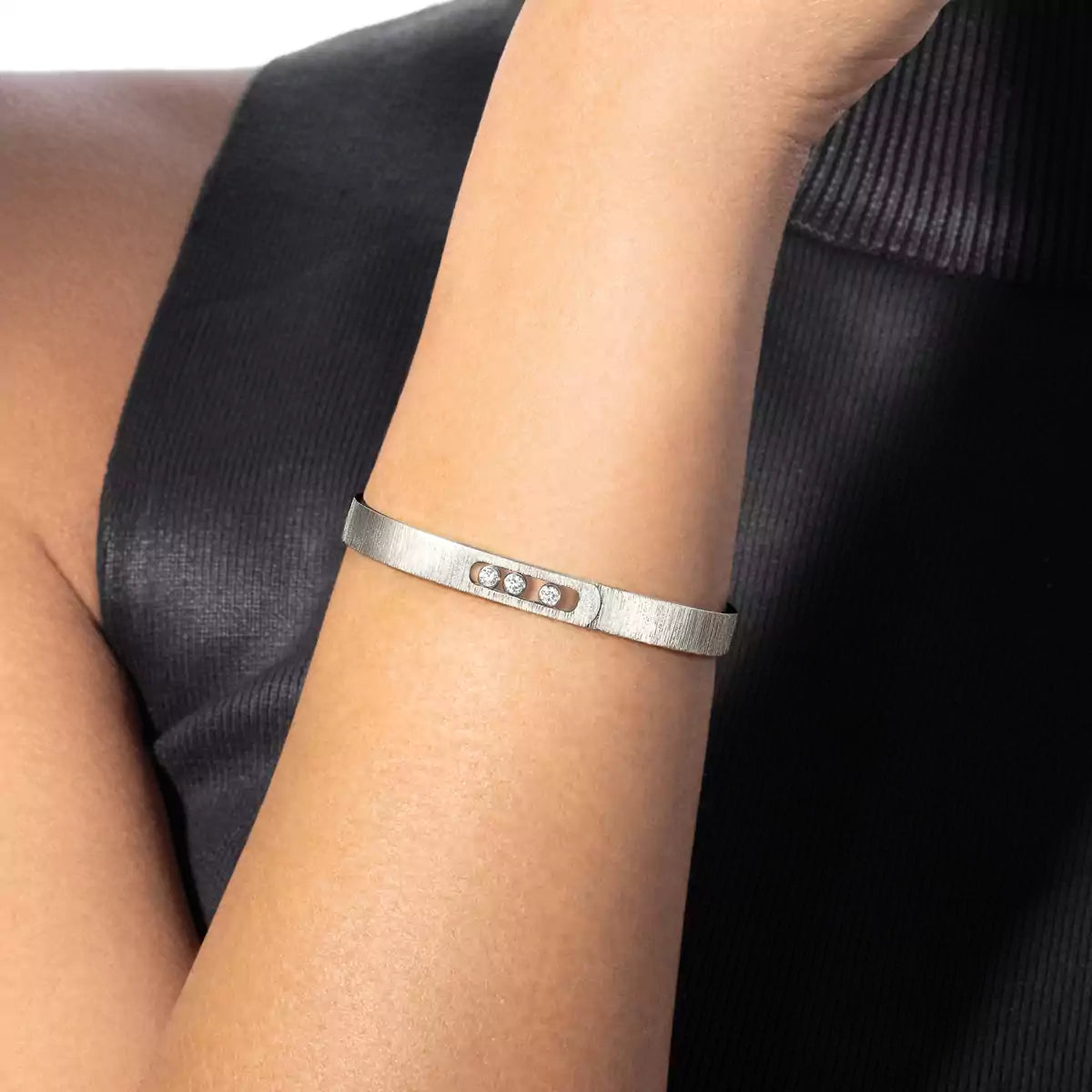 [⭐Glow]Move Noa Ciselé bangle