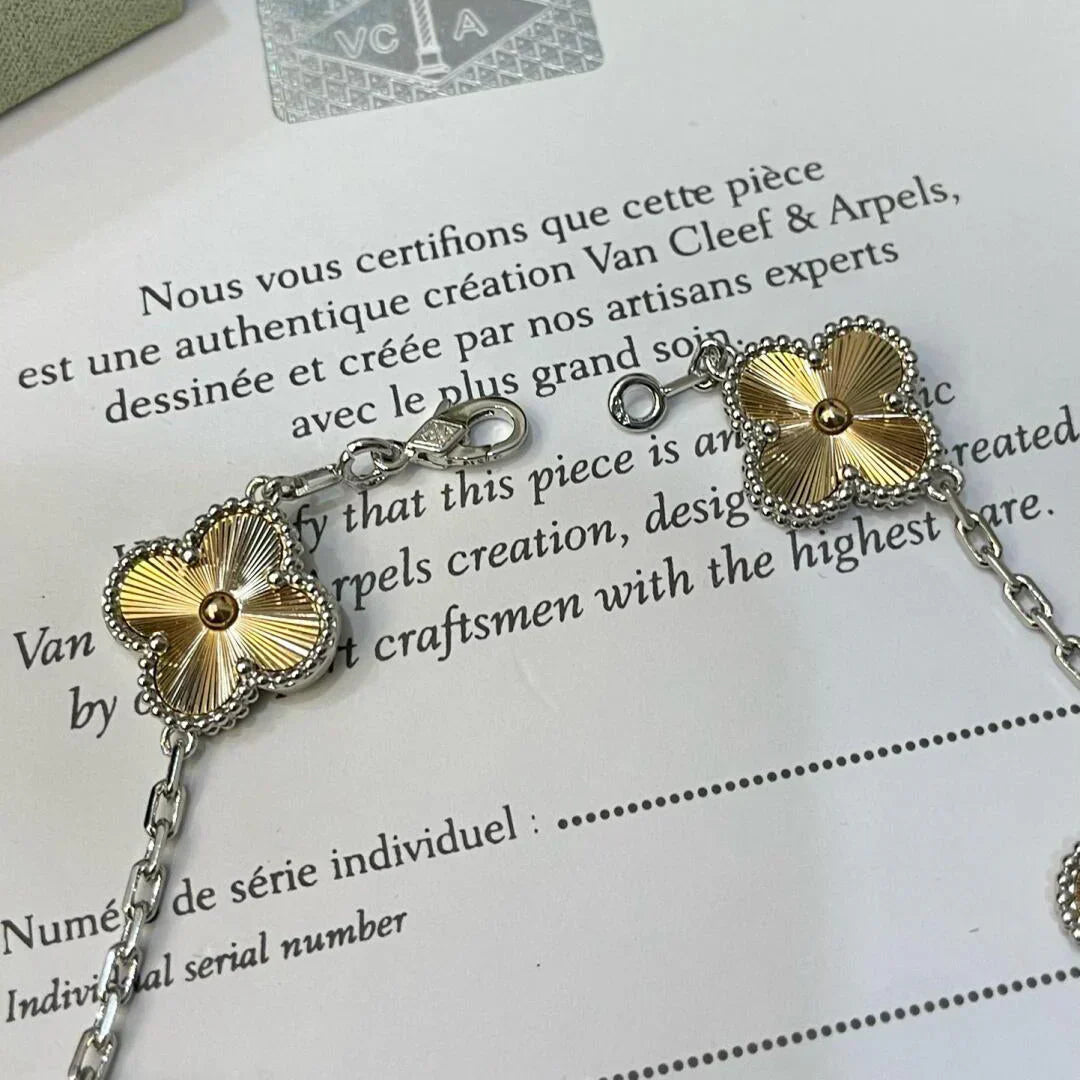 [⭐Glow] CLOVER 5 MOTIF LASER BRACELET COLLECTION