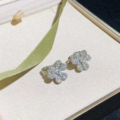 [⭐Glow]FRIVOLE SILVER FLOWER DIAMOND EARRINGS
