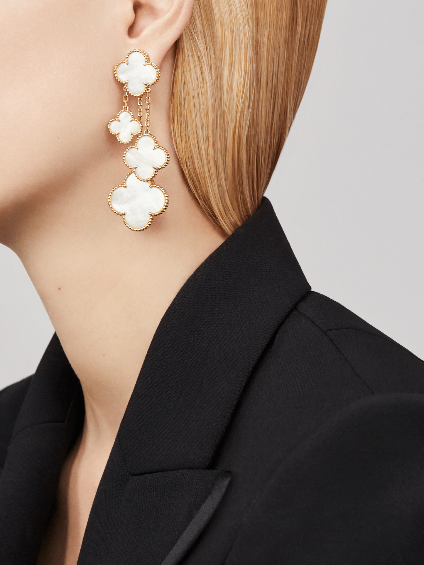 [⭐Glow]CLOVER EARRINGS WHITE MOP 4 MOTIFS GOLD