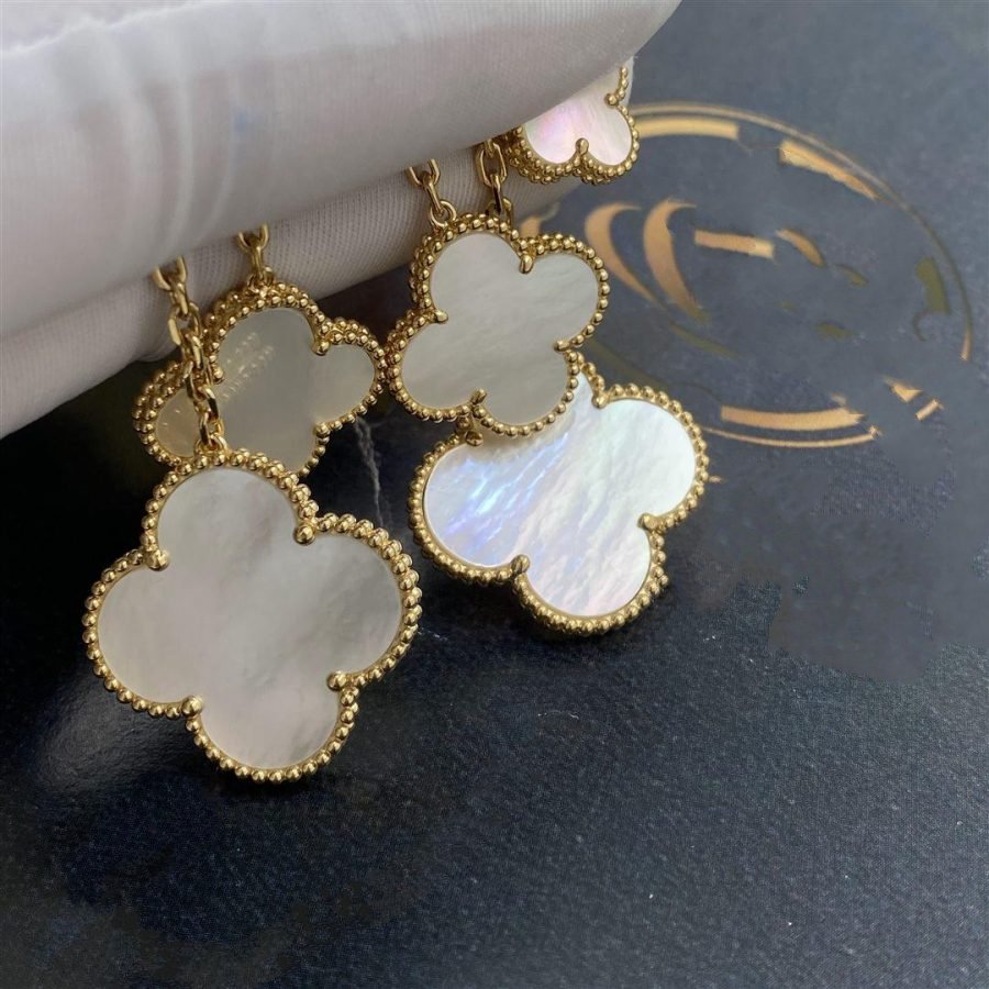 [⭐Glow]CLOVER EARRINGS WHITE MOP 4 MOTIFS GOLD